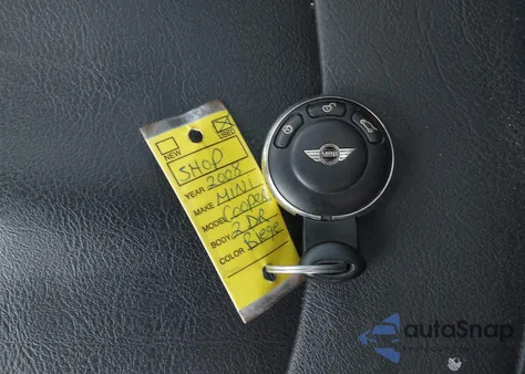 2008 Mini Cooper S из США, поврежденный, VIN WMWMF73548TV37106